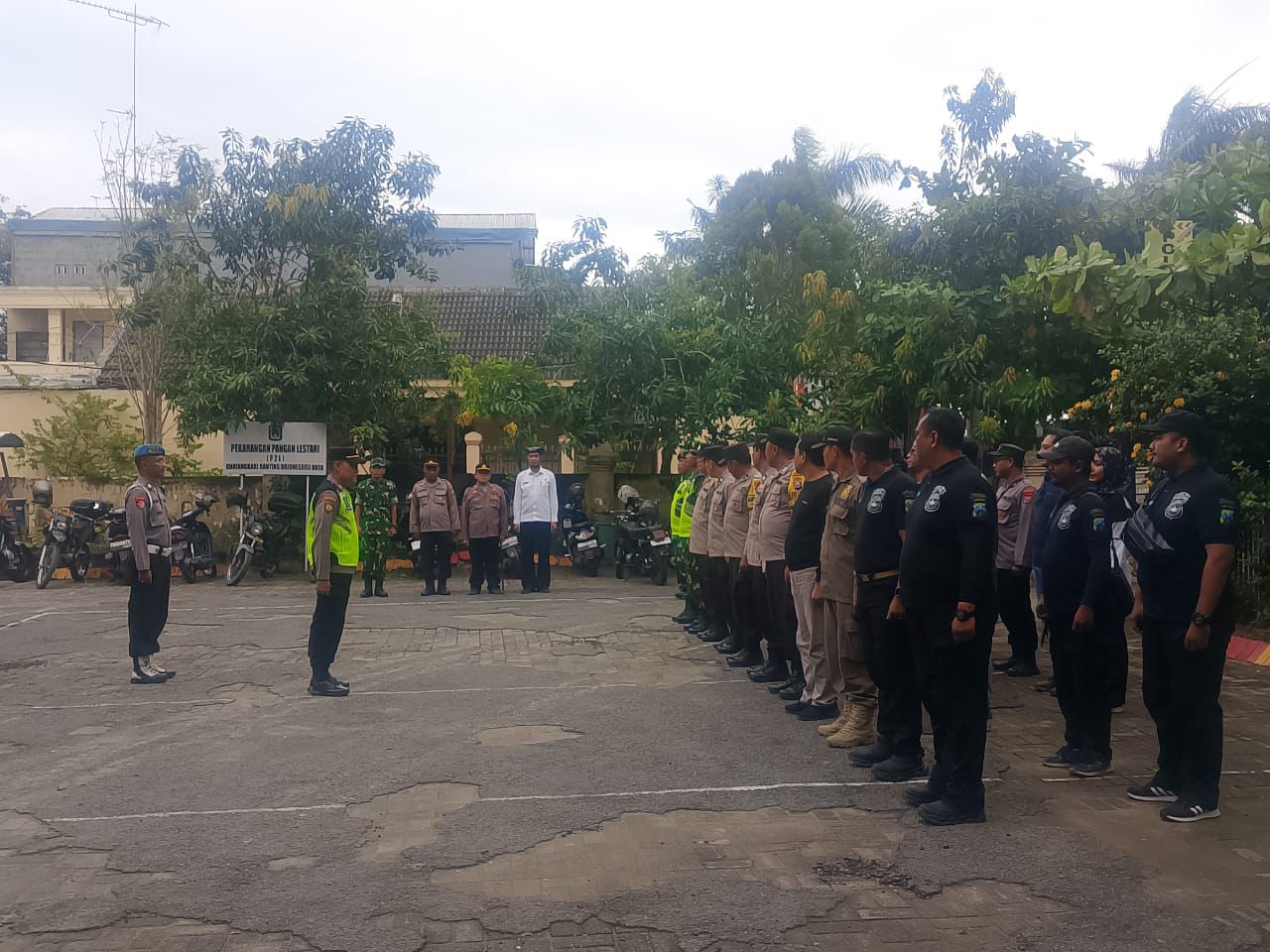 Sinergi Lintas Sektoral: Kecamatan Bojonegoro Gelar Apel Siaga Sambut Tahun Baru 2026