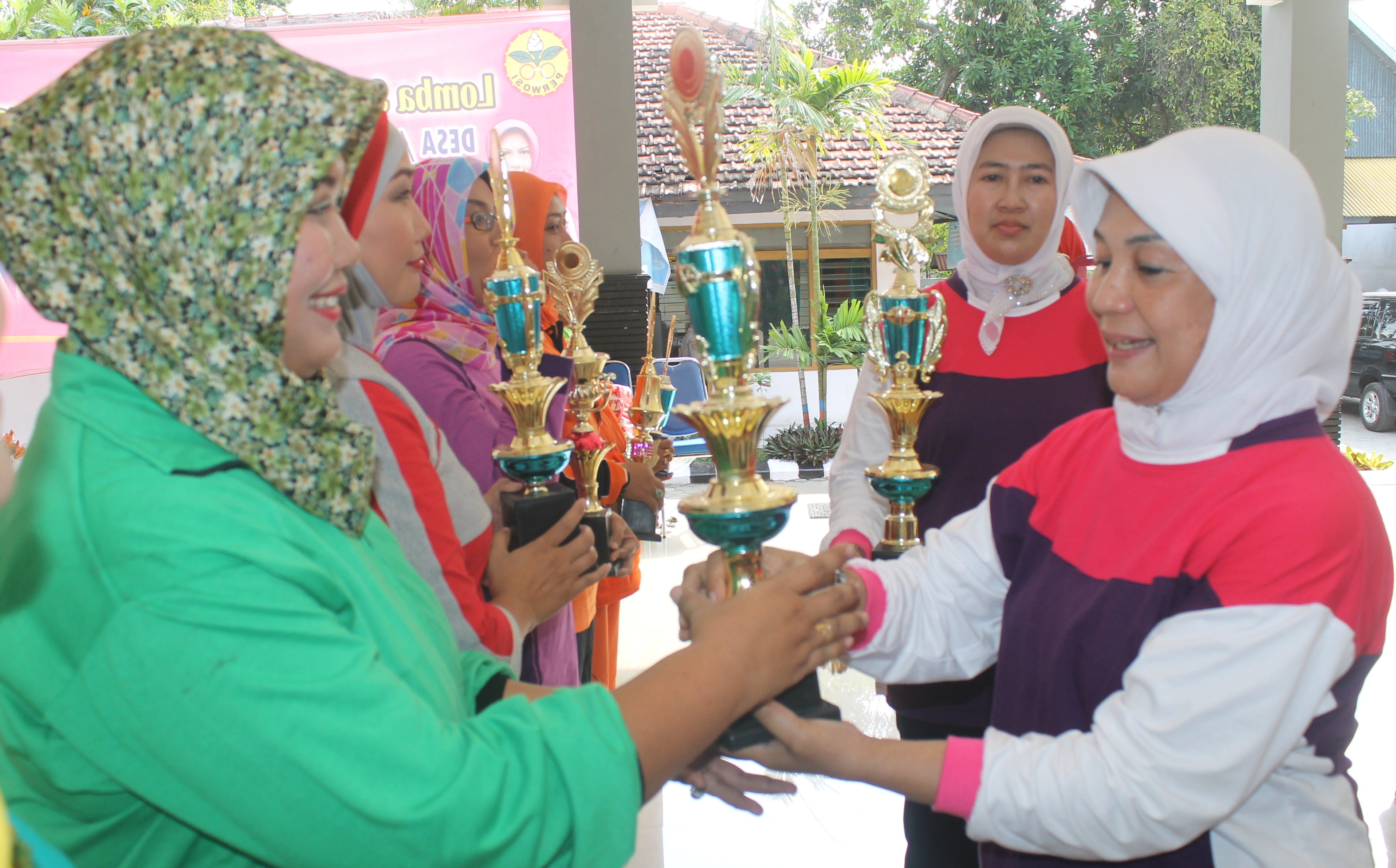 Penyerahan Piala