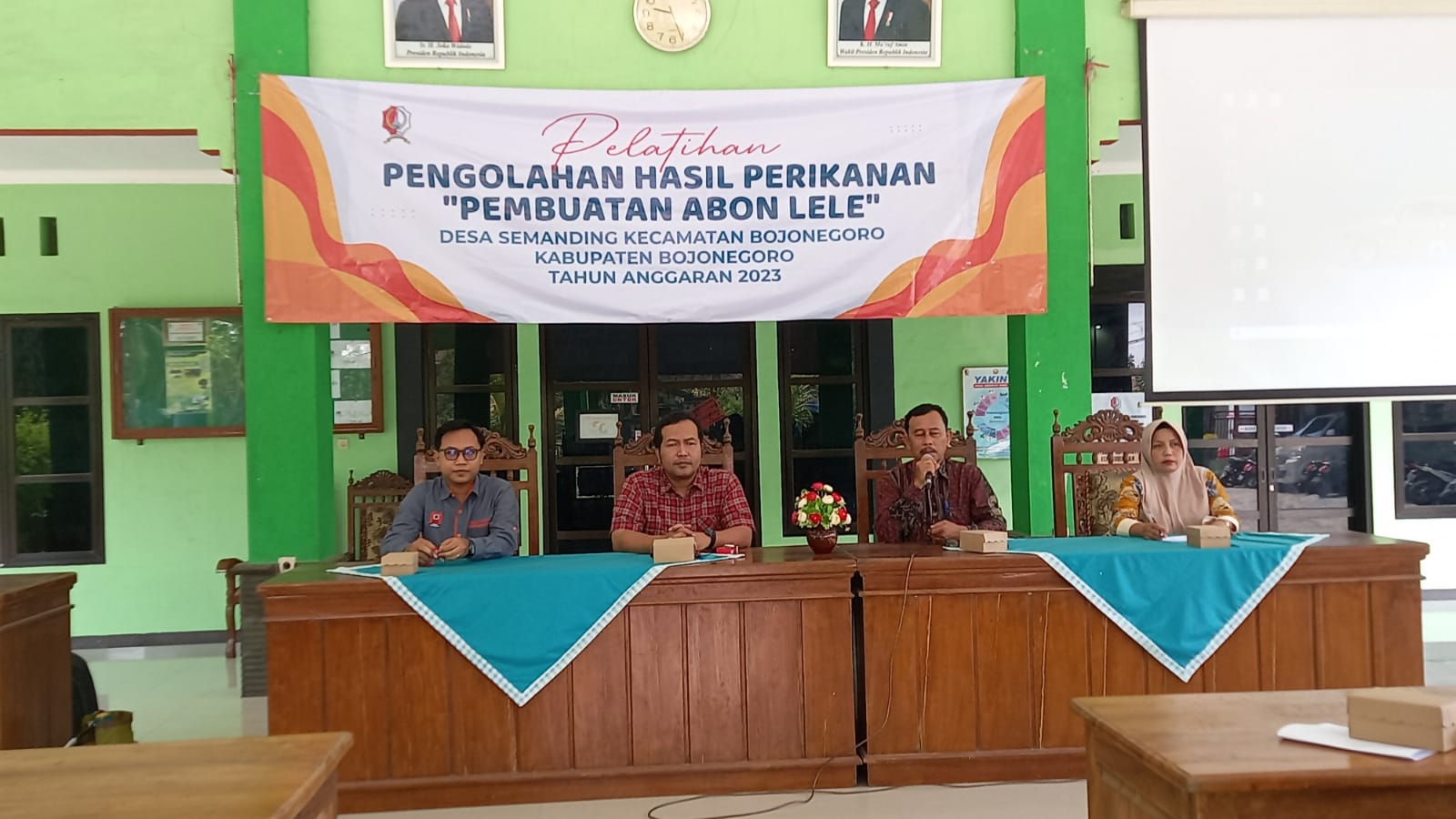 DESA SEMANDING (PELATIHAN ABON LELE)